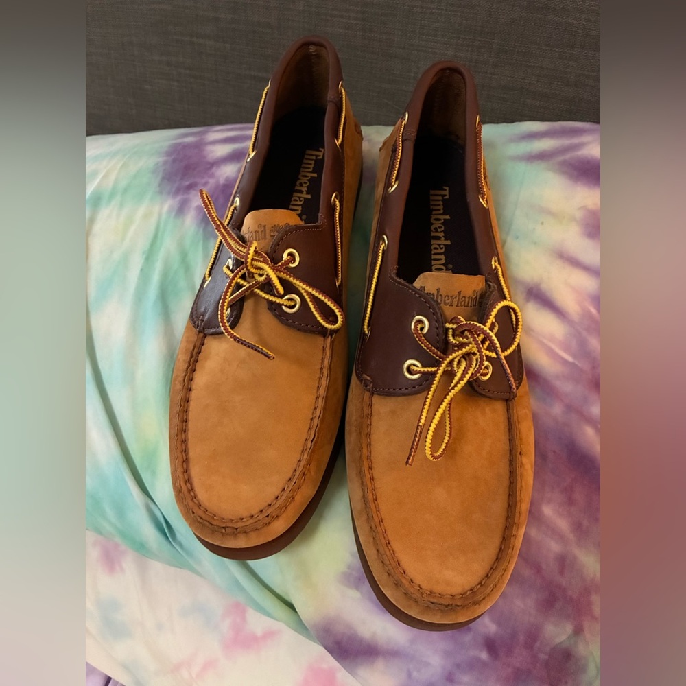 Timberland Brown Boat Shoes with Moccasin Construction new never worn